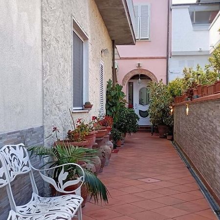 Lovely House Near The Beach توري ديل لاغو بوتشيني المظهر الخارجي الصورة