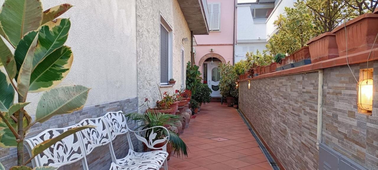 Lovely House Near The Beach توري ديل لاغو بوتشيني المظهر الخارجي الصورة